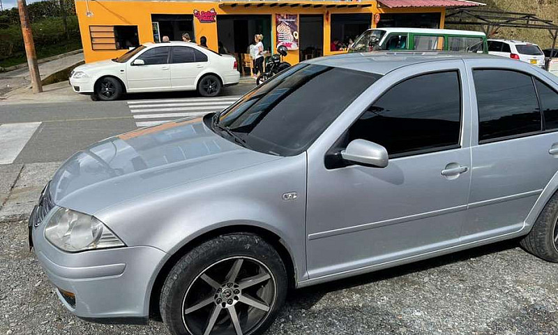 Se Venda Jetta Clasi...