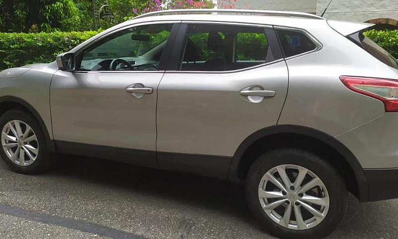 Nissan Qashqai Sense...