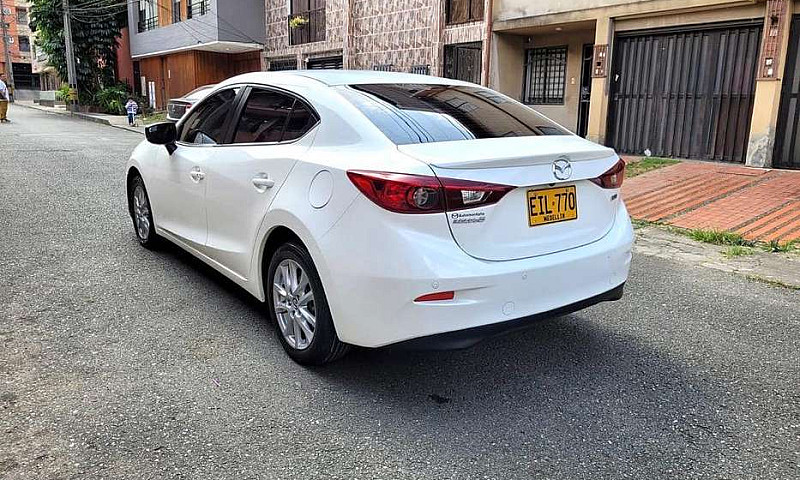 Mazda 3 Sedan 2018 A...