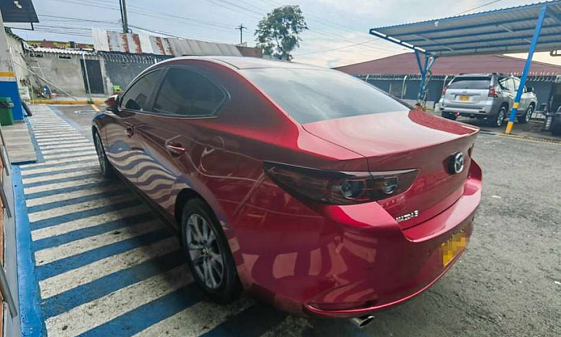 Mazda 3 Touring At C...