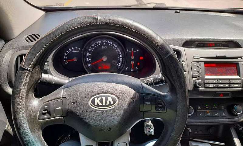 Kia Sportage Revolut...