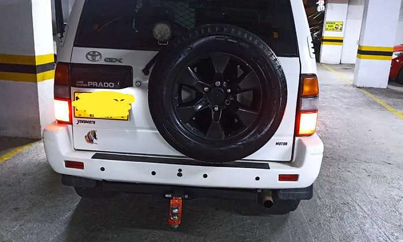 Toyota Prado...