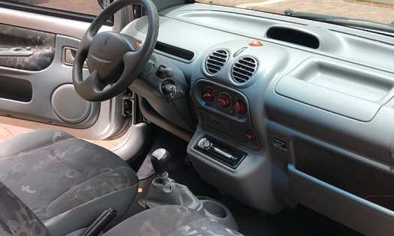 Vendo Renault Twingo...