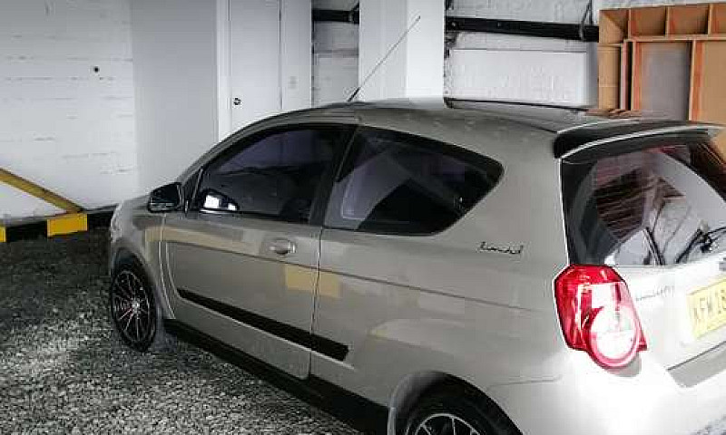 Vendo Hermoso Aveo E...