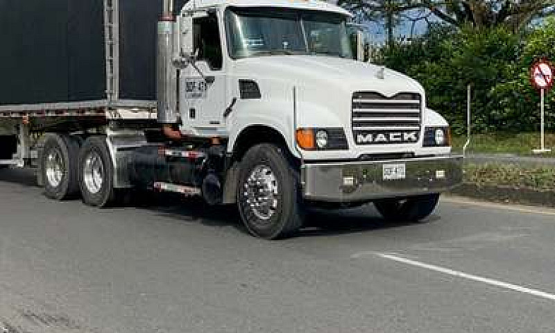 Se Vende Mack 2006...