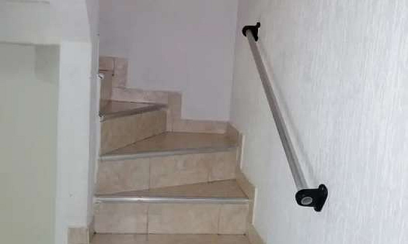 Se Arrienda Casa...