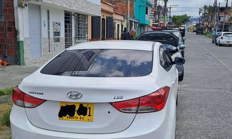 Se Vende Hyundai I35...