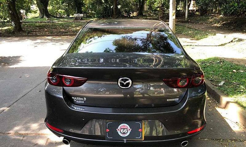 Mazda 3 Grand Tourin...
