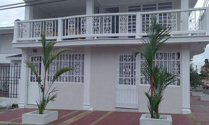 Hermosa Casa  Esquin...