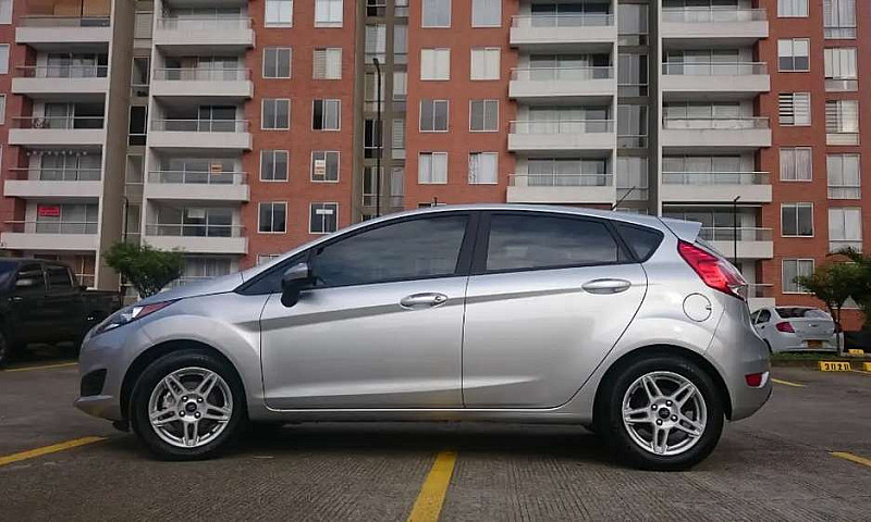 Ford Fiesta Hatchbac...