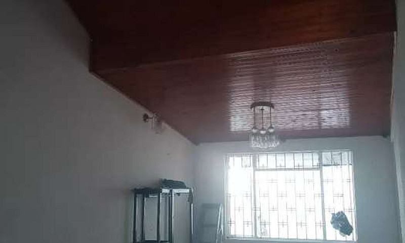 Casa De Dos Pisos Ba...