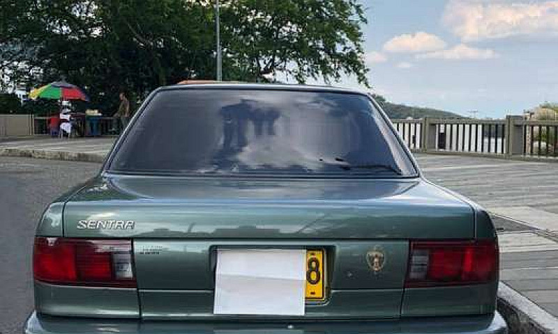 Nissan Sentra 1.6 Au...