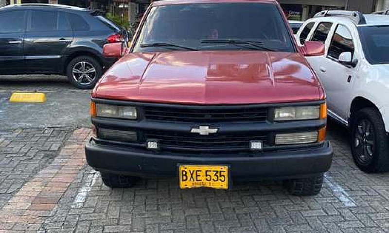 Chevrolet Cheyene 19...