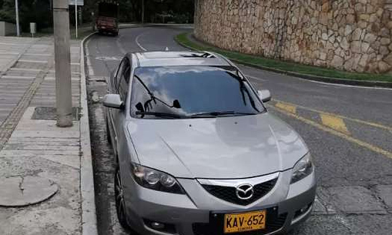 Mazda 3 2010...