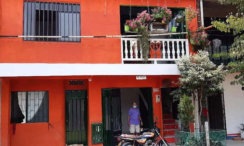 Se Vende Casa Barrio...