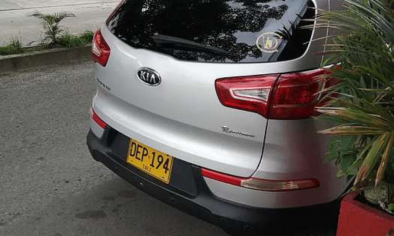 Vendo Kia Revolution...