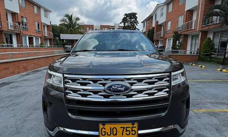 Ford Explorer Limite...