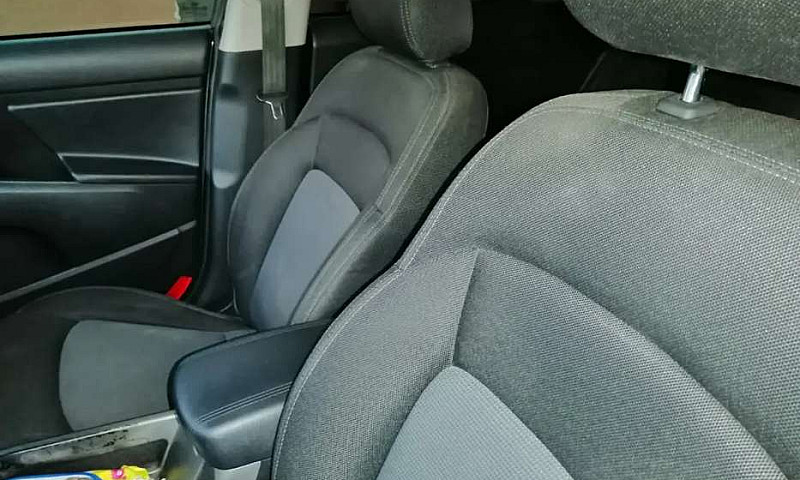 Kia Sportage Revolut...