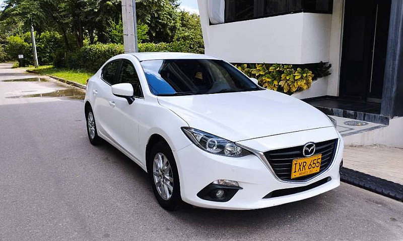 Mazda 3 Touring 2017...