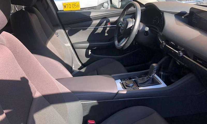 Mazda 3 - Modelo 202...