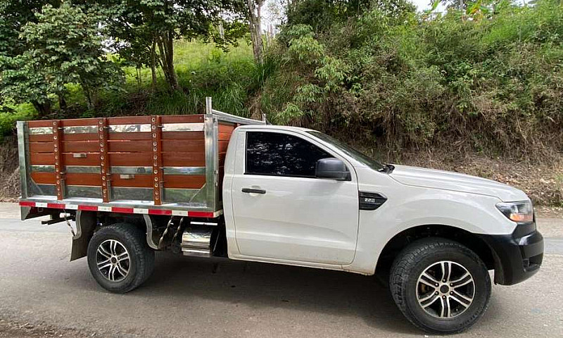 Ford Ranger 2.2 Esta...