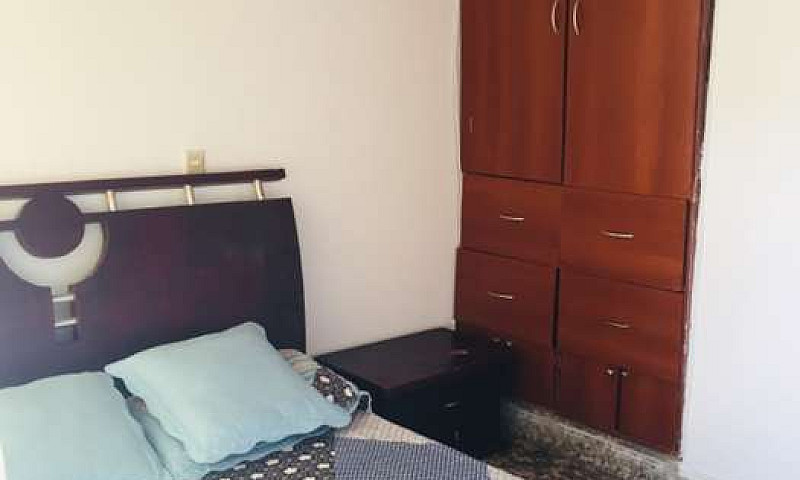 Se Arrienda Habitaci...