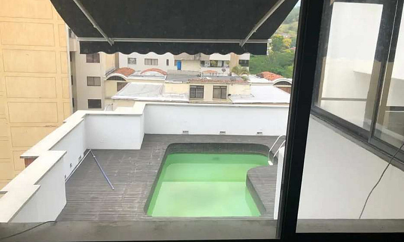 Penthouse Oeste Cali...