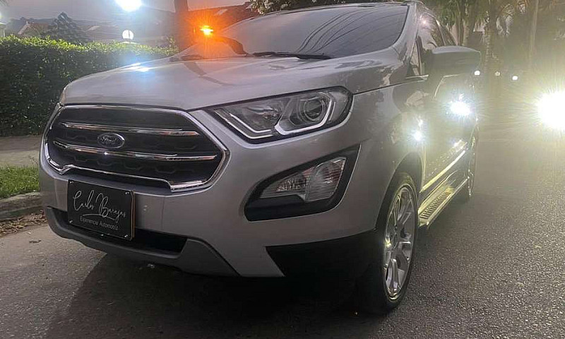 Ford Ecosport Titani...
