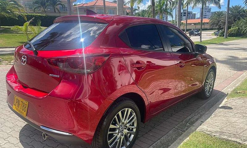 Mazda 2 Gran Touring...
