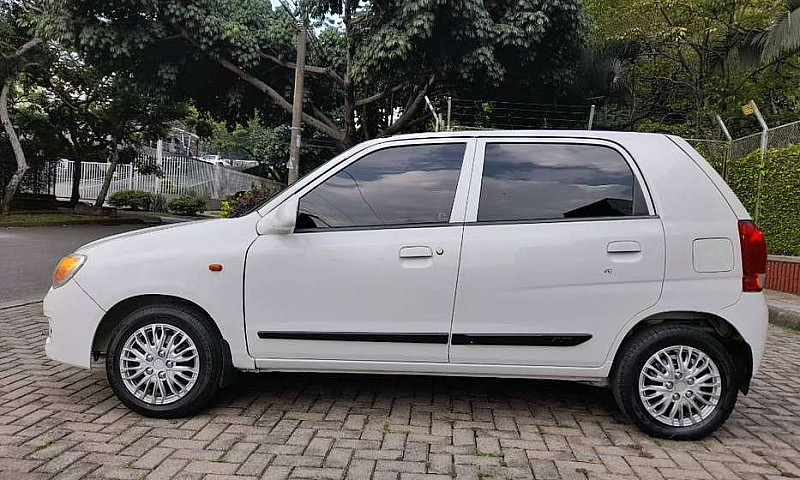 Suzuki Alto K10 2014...