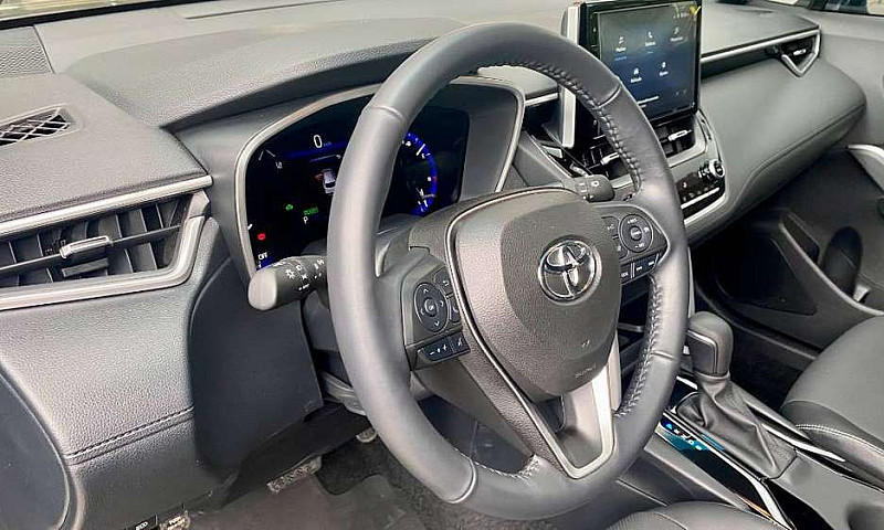 Vendo Toyota Corolla...