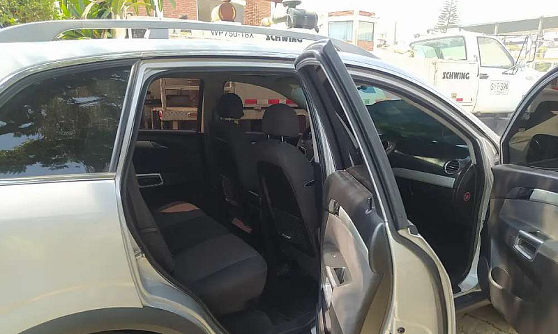 Vendo Vehículo Famil...