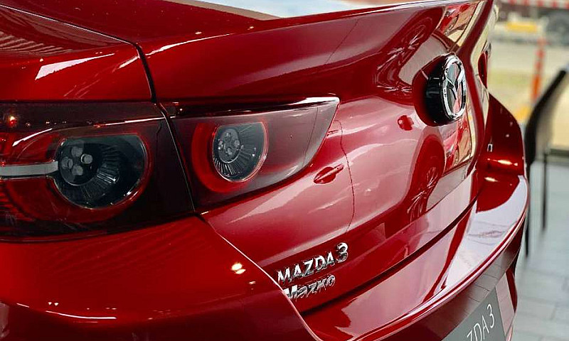 Mazda 3 Grand Tourin...