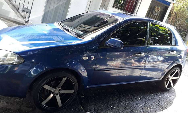 Vendo Chevrolet Optr...