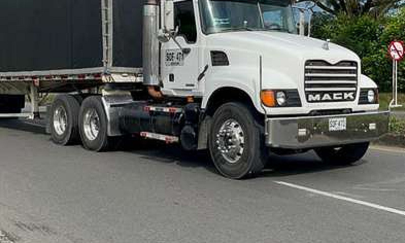 Se Vende Mack 2006...