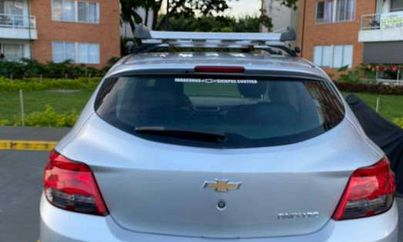 Chevrolet Onix Ltz E...