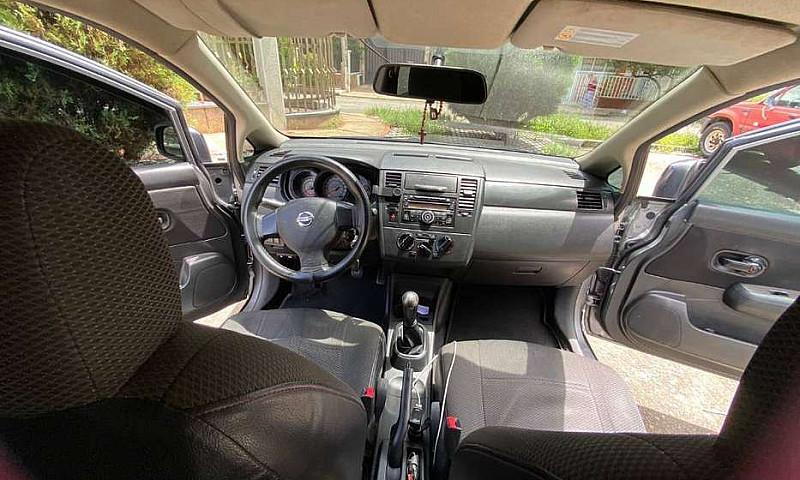 Nissan Tiida Como Nu...