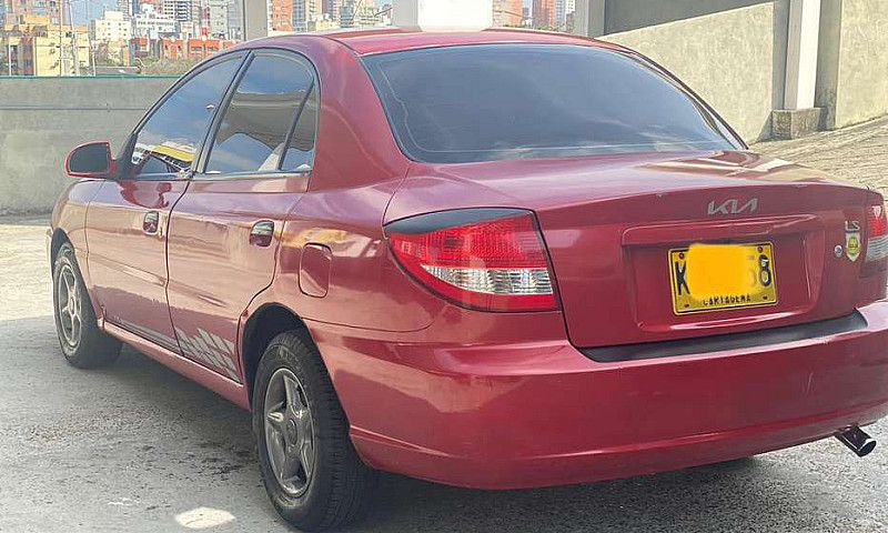 Kia Stylus 2011...