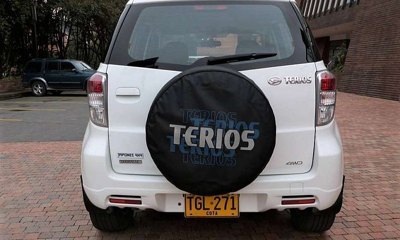 Daihatsu Terios 2012...