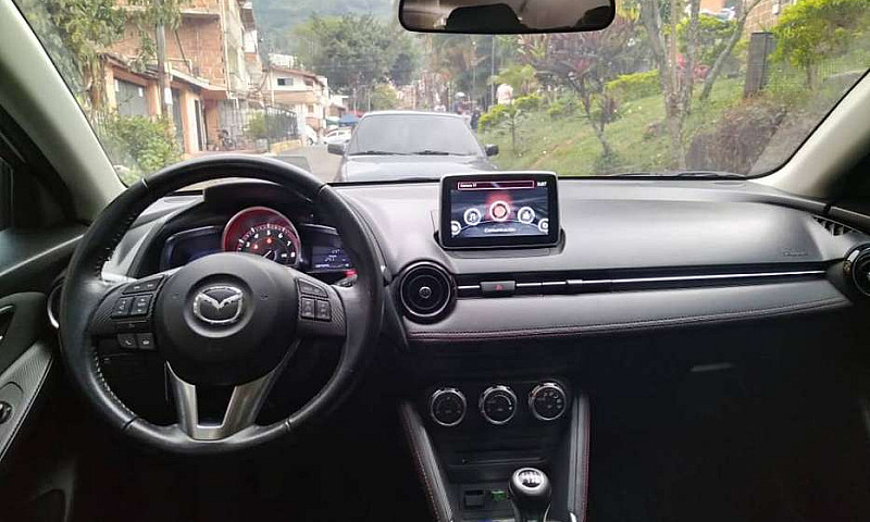 Se Vende Mazda 2 Gra...