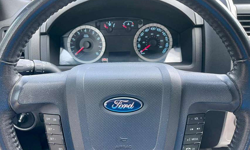 Ford Escape Xlt 4X4...