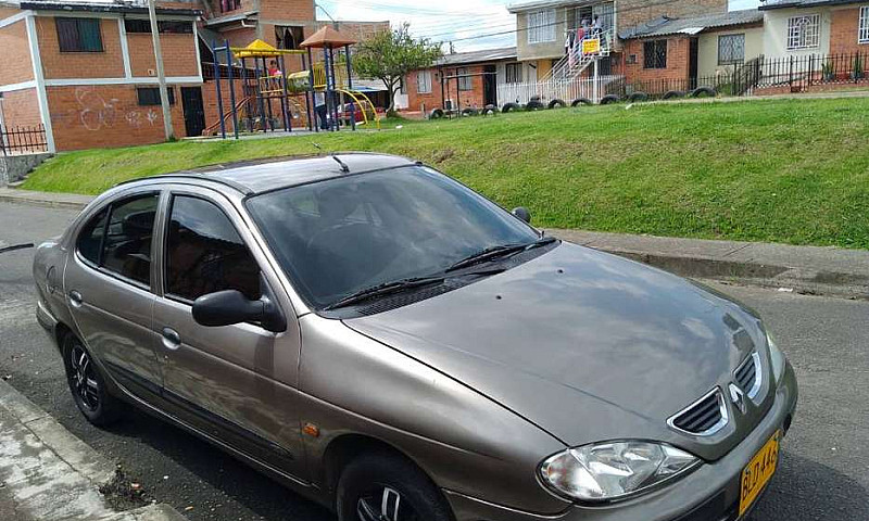 Vendo Renault Megane...
