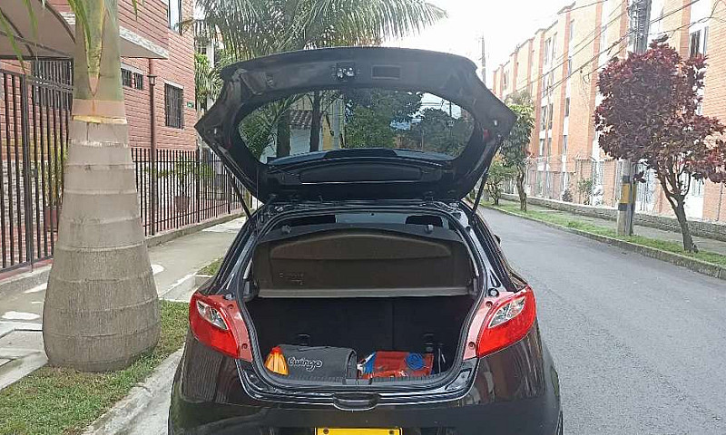 Vencambio Mazda 2 Mo...