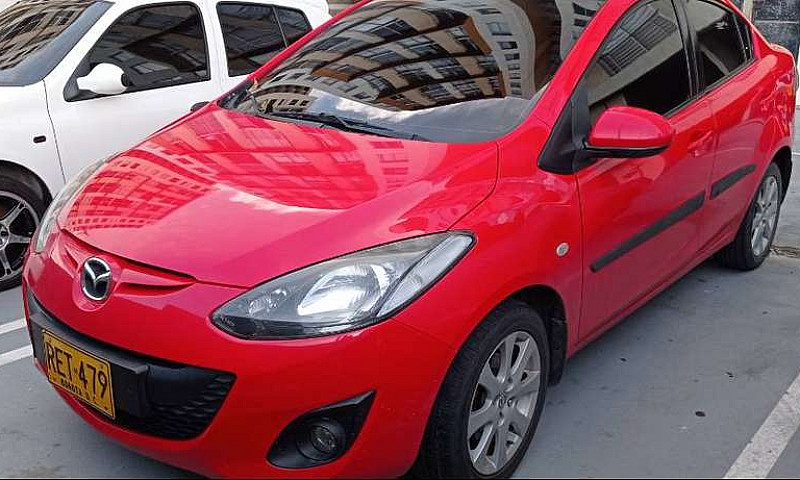 Mazda 2 Sedan, Model...