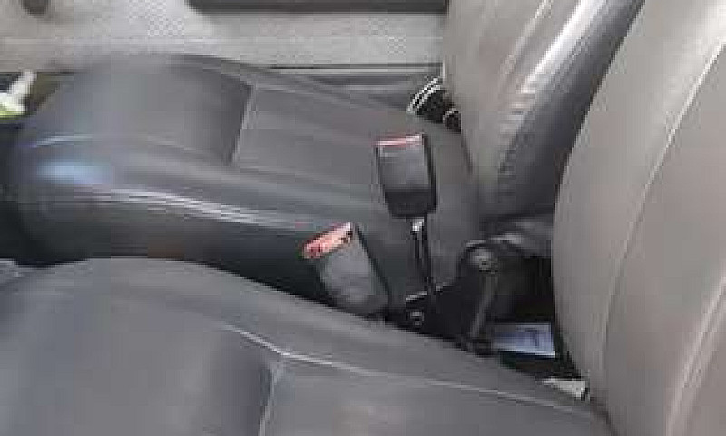 Toyota Hilux 4X4 Mod...