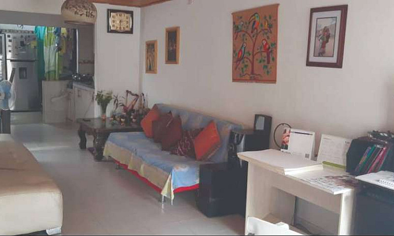 Vendo Casa Familiar,...