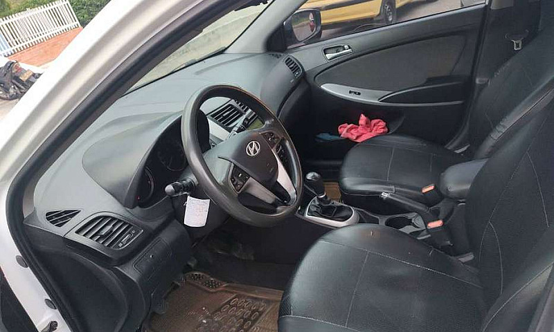Hyundai Accent I25 M...