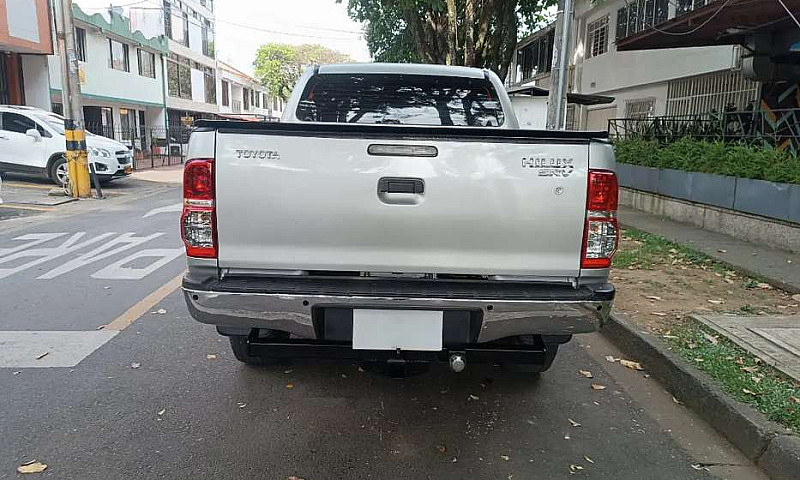 Toyota Hilux 2013 Di...
