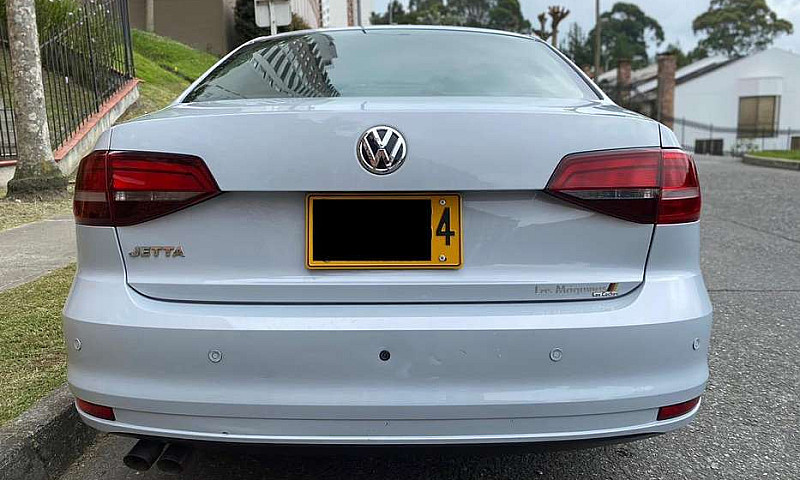 Vendo Volkswagen Jet...