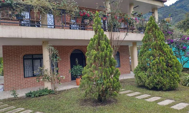 Se Vende Casa De Cam...